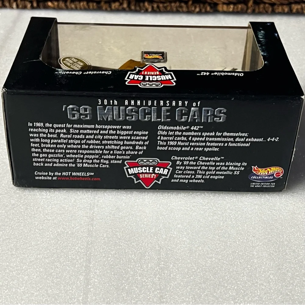 1998 Hot Wheels 30th Anniversary Muscle Cars Set 1 of 2 Collectible